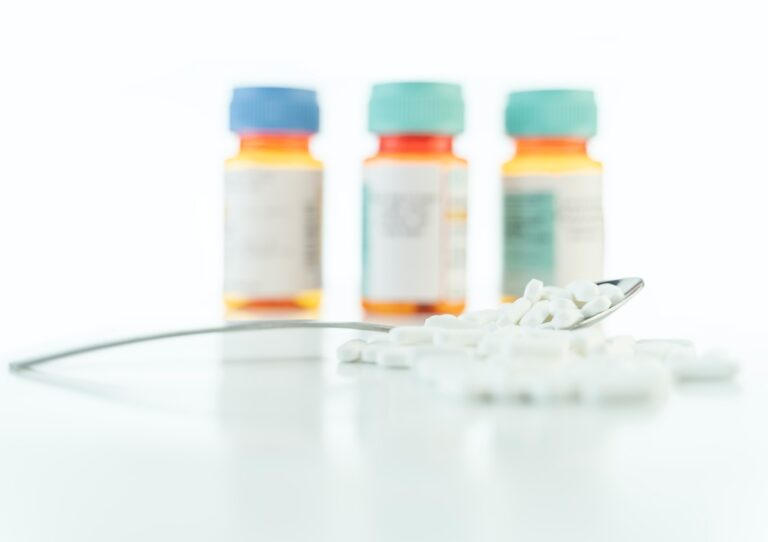 Aduhelm Biogen's Alzheimer’s | drug worth $56K? | Experts $8400 | 2021