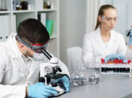 The Changing Role of a Histotechnologist Changing Role of a Histotechnologist