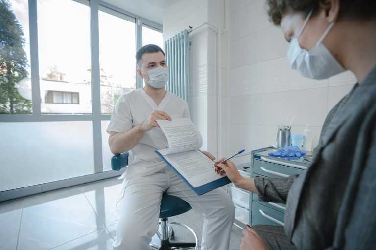 Regenxbio And Nippon Sinyaku Pen $810M Gene Therapy Agreement