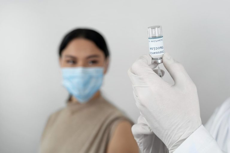 Moderna Delays Flu-COVID Combo Vaccine Filing Amid FDA Request